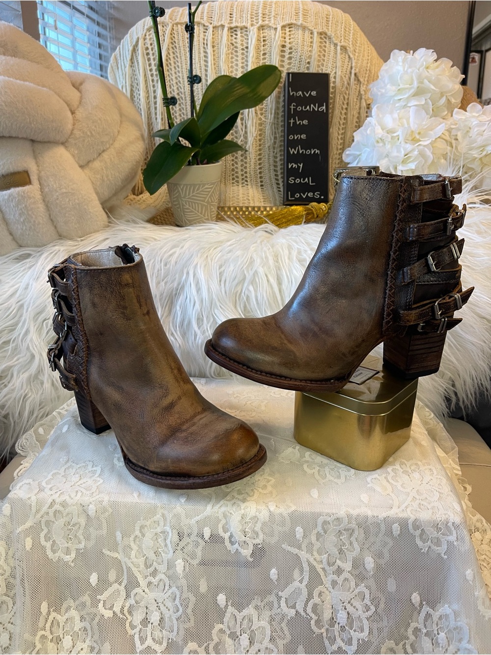 Freebird by Steven EUC Hermosa Ankle Boot in Distressed Brown Leather MSRP$350